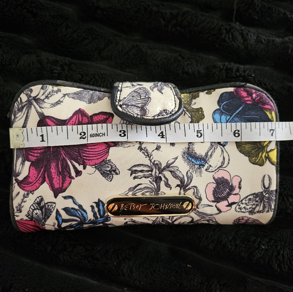 Betsey Johnson Floral Garden Moth Makeup Pouch With Detachable Mini Pouch - Picture 11 of 16